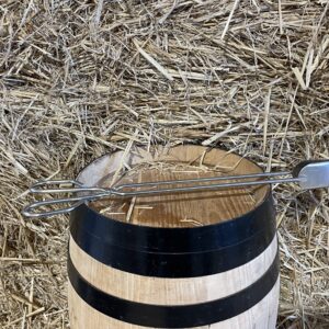 Barbecue tongs